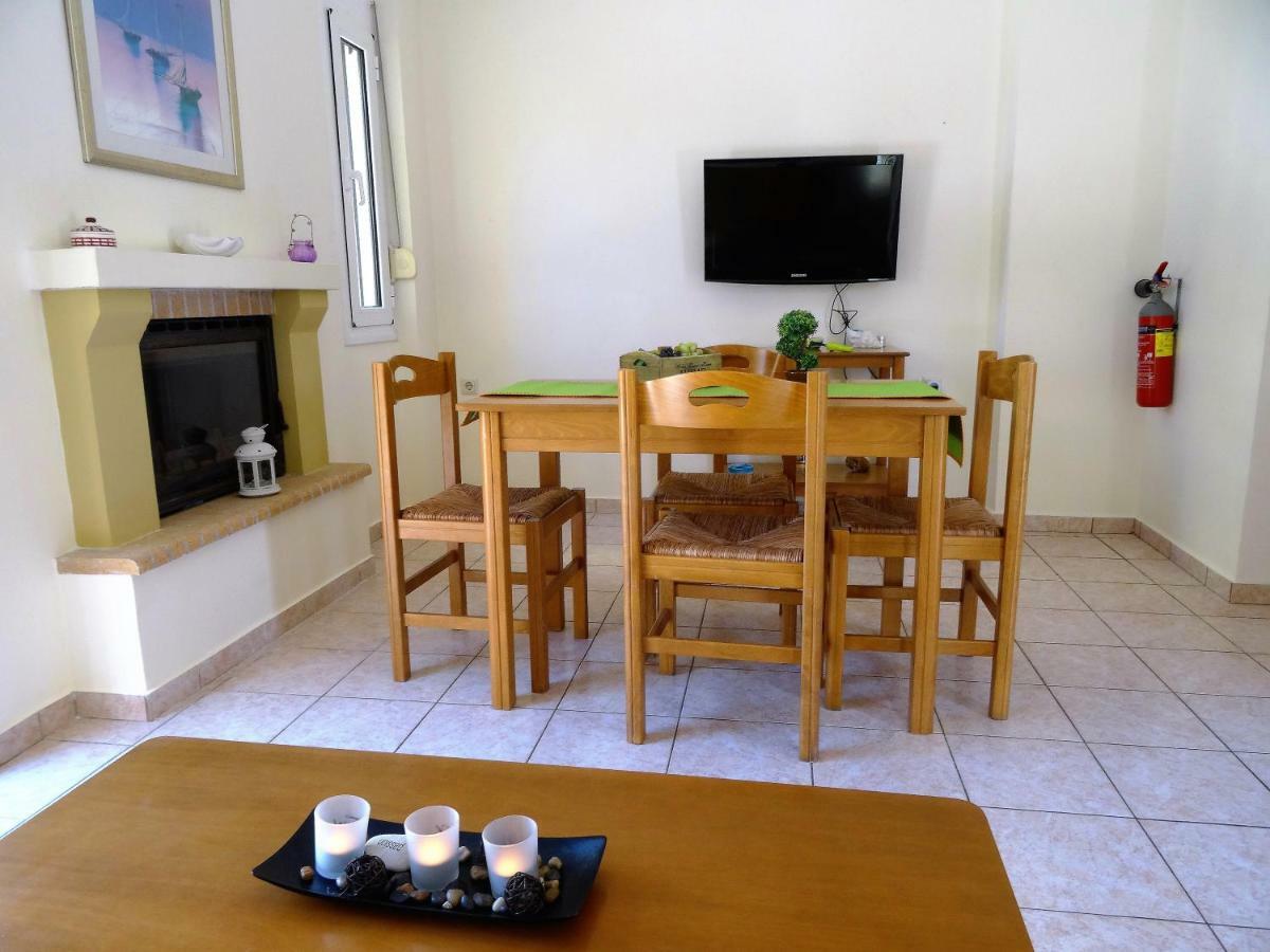 Holiday home Platanias House On The