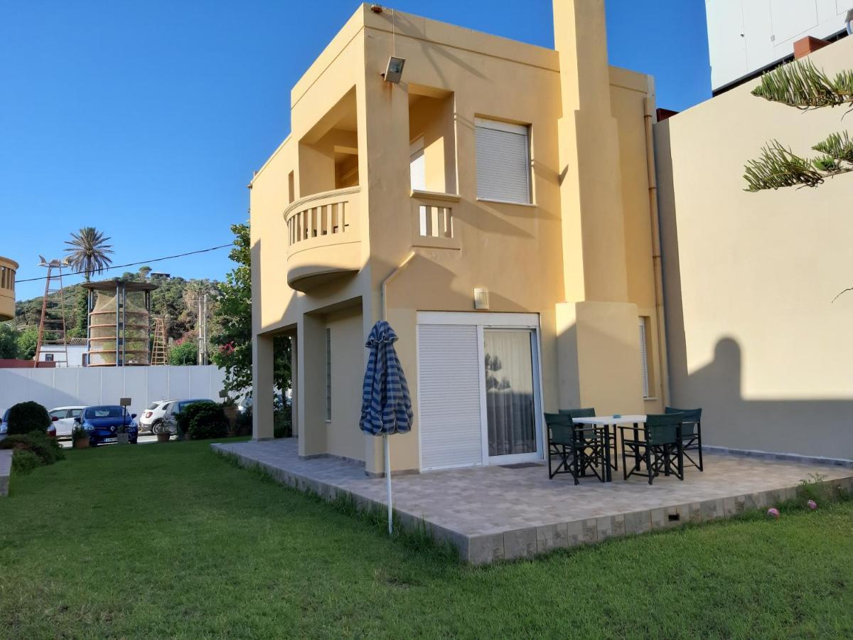 Platanias House On The *